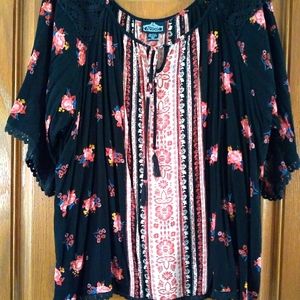NWOT cold shoulder floral boho top